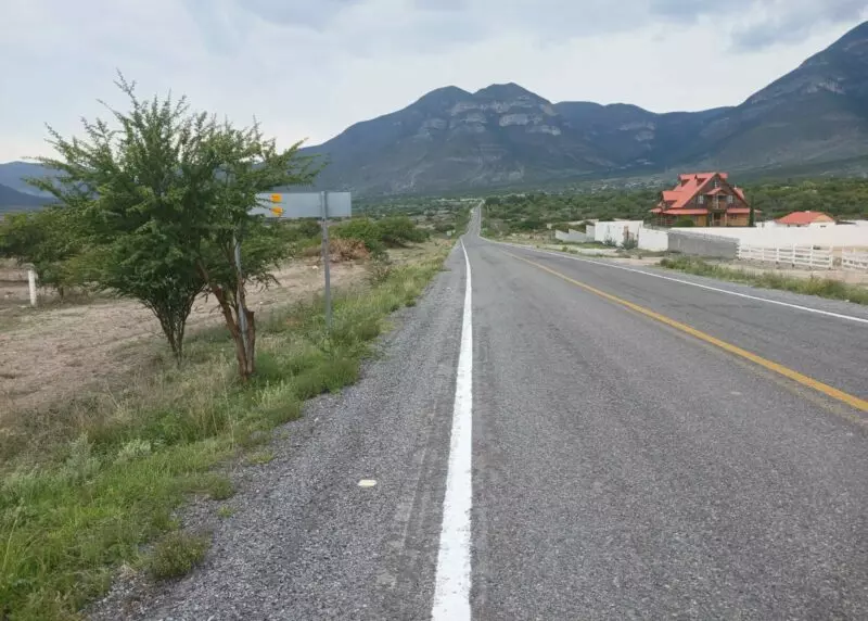Fortalece gobierno de Américo conectividad rural en Miquihuana