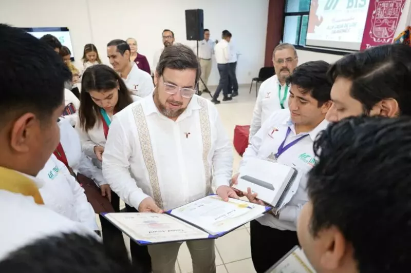 Desarrollan estudiantes de la UT Altamira proyectos innovadores
