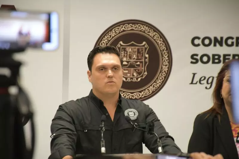 Congreso de Tamaulipas investigará nexos de Cabeza de Vaca con los Carmona