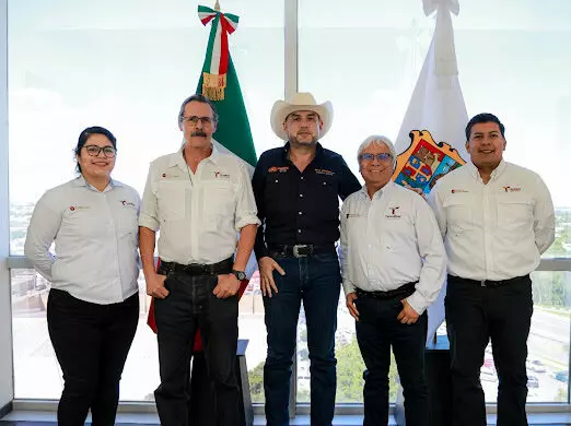 Recorre SEDENER municipios para concretar la electrificación al 100%