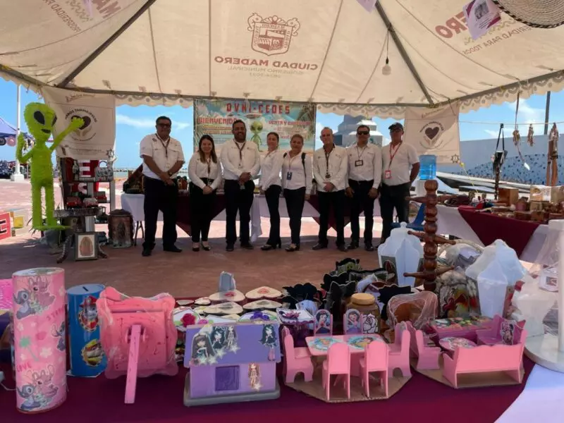Concluye con éxito exposición y venta de artesanías “OVNI-CEDES”