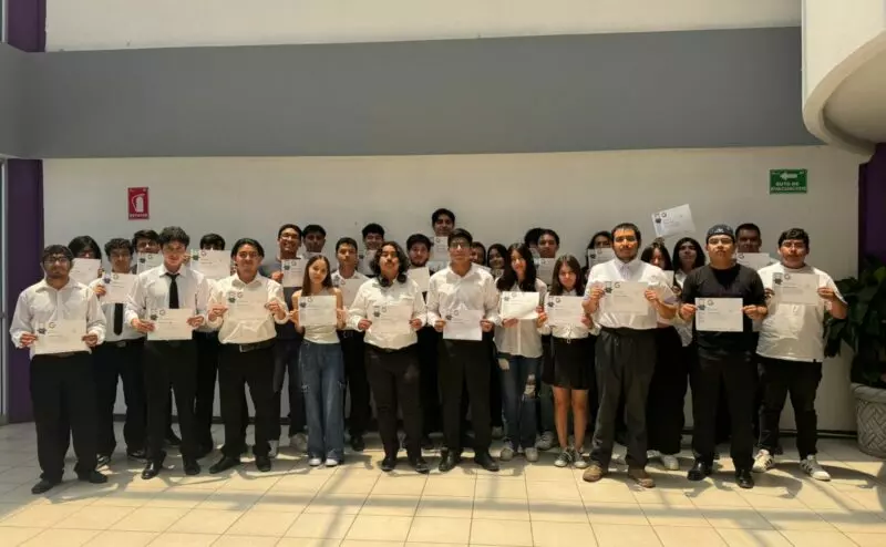 Fortalece UPV formación digital mediante certificaciones de Google