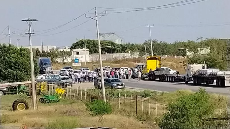 Circulación suspendida en carretera de San Fernando