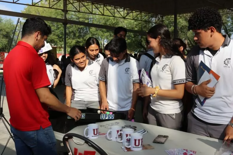 Promueve Politécnica de la Ribereña educativa en Feria Vocacional 2025