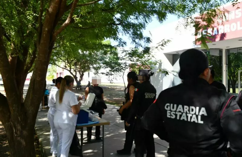 Inicia SSPT campaña de vacunación para personal operativo y administrativo