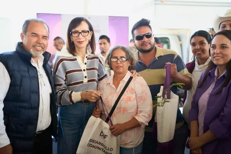 Familias de Gómez Farías reciben la Brigada Transformando Familias del DIF Tamaulipas