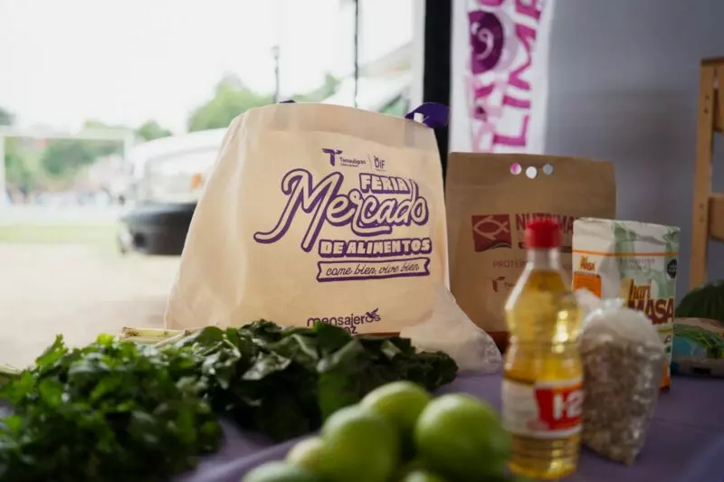 Beneficia DIF Tamaulipas a familias de González con la Feria Mercado de Alimentos