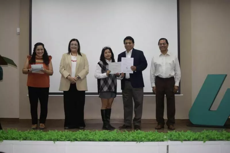 Logran jóvenes de la UTNL acreditaciones DELF que impulsan su proyección global