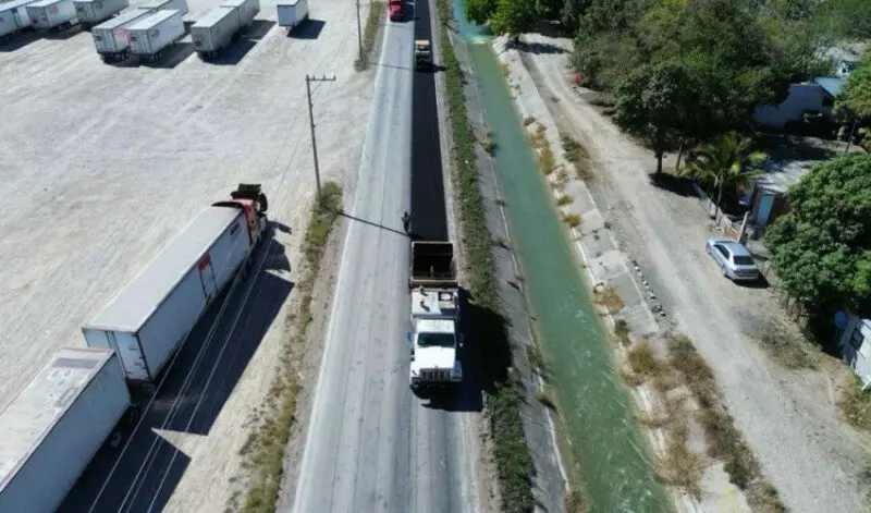 Realiza gobierno de Américo trabajos de conservación en carretera estatal Estación Calles-Xicoténcatl