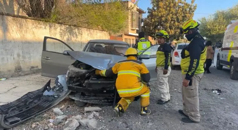 Fuerte choque en la colonia Mariano Matamoros deja dos lesionados