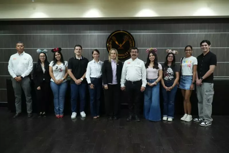 Envía UAT segunda generación de alumnos al programa  intercultural de Disney