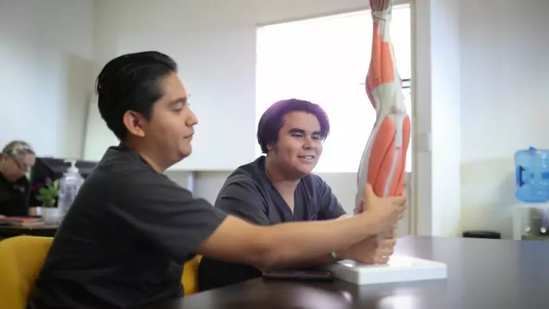 Inicia CREE entrega de fichas para examen de admisión de la Licenciatura en  Terapia Física