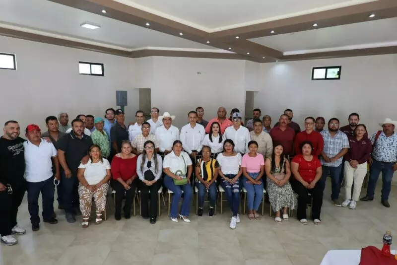 Productores pesqueros reciben orientación sobre programas de apoyo estatal