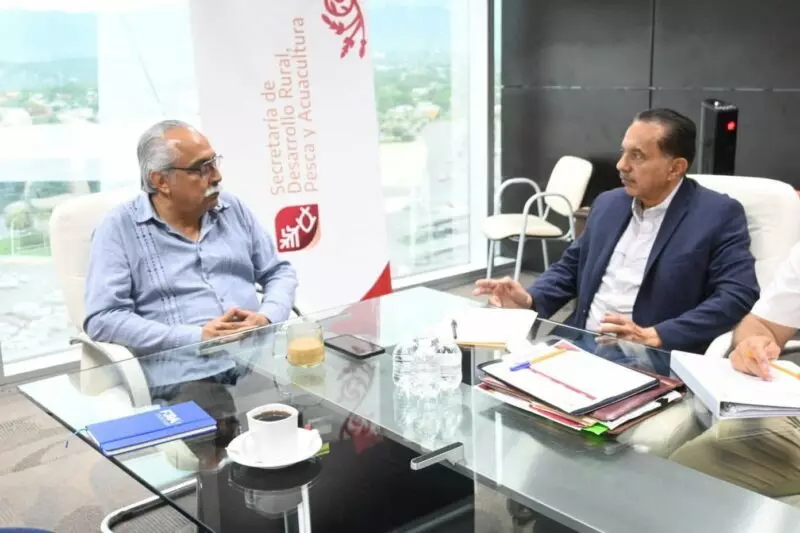 Fortalecen la actividad pesquera en Tamaulipas con financiamiento para la adquisición de motores