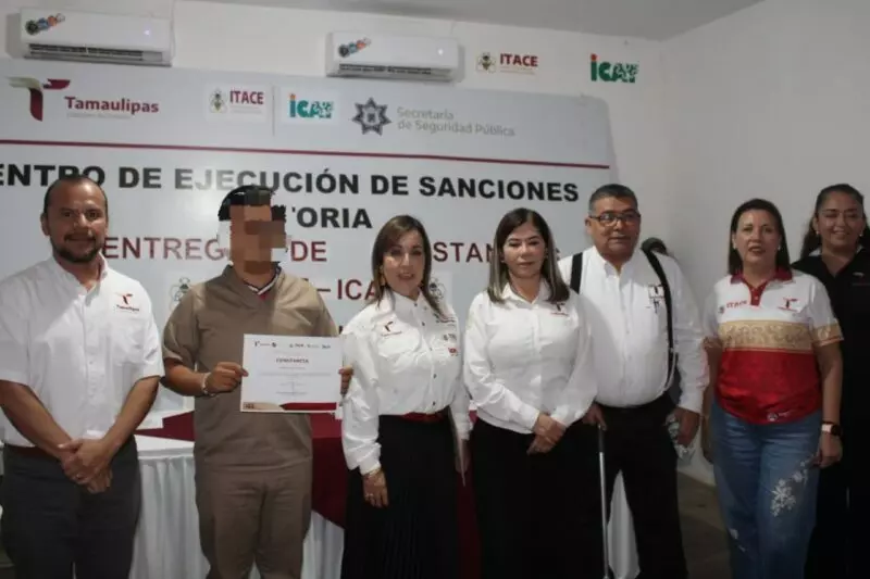 SSPT y el ITACE entregan 203 constancias de capacitación laboral en el CEDES Victoria