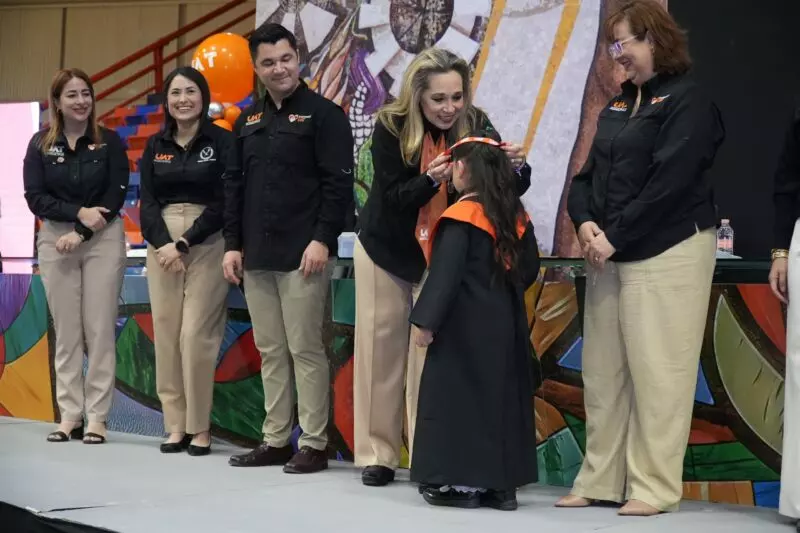 Celebra Familia UAT graduación de niñas y niños de los CENDI y CDIN