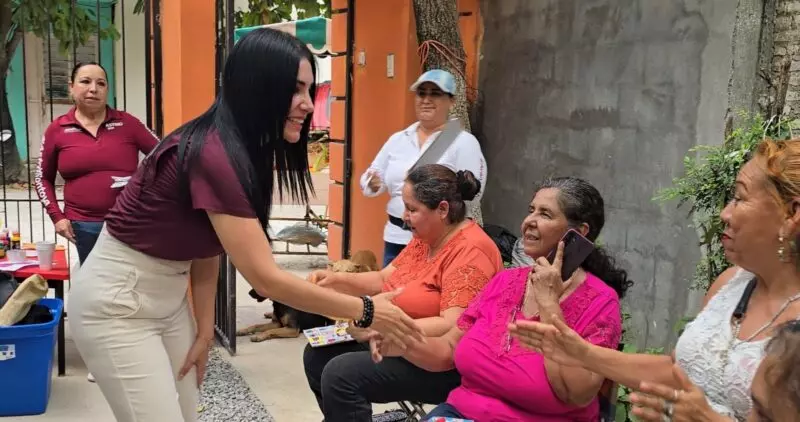 Astrid Sontoya fortalece el diálogo con vecinos de la colonia Ladrillera