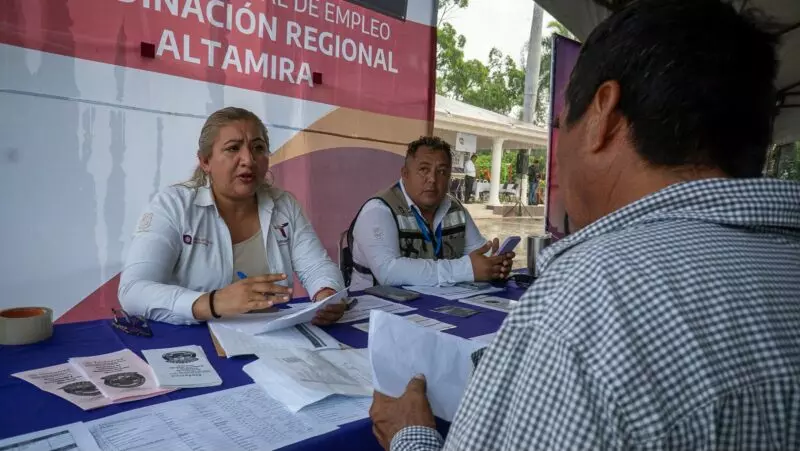 Acercan más de 100 oportunidades laborales a las familias de González