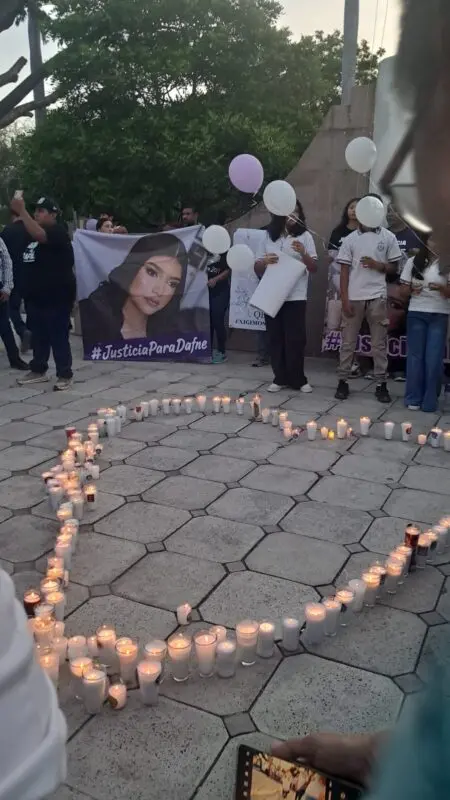 Nueva marcha por Dafne: el silencio de una escuela y la voz de una madre que estremeció a todos