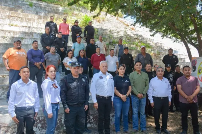 Capacitan a agrupamientos Montado y Canino en prevención del gusano barrenador