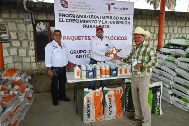 Entregan paquetes tecnológicos y apoyos pecuarios a ganaderos de Antiguo Morelos