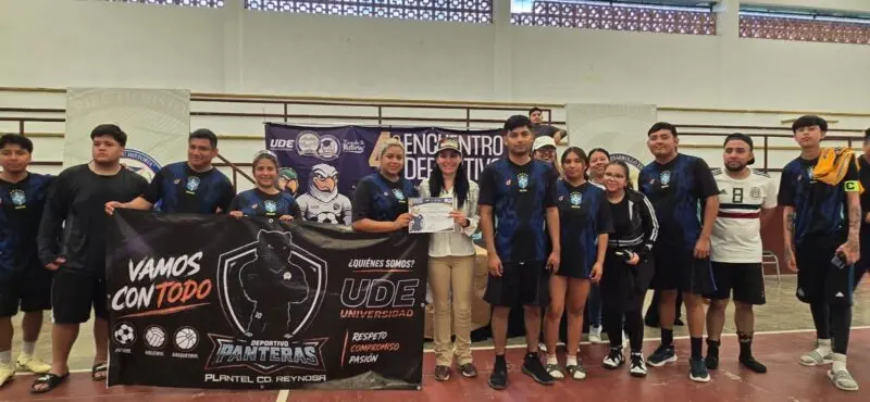 Regidora Astrid Sontoya Refrenda su Compromiso con el Deporte en Evento de la UDE