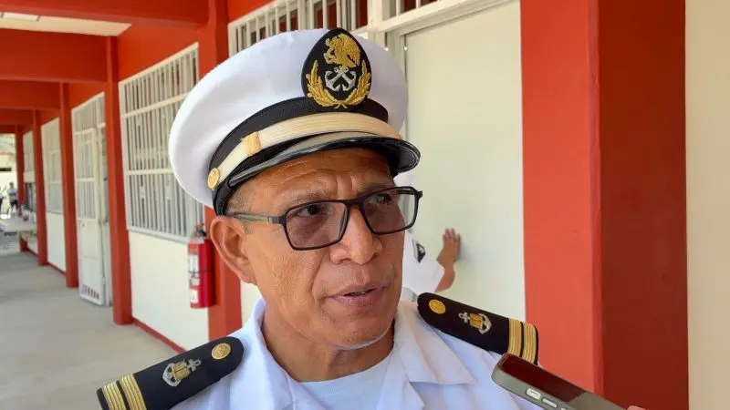 Restringen uso de celulares en aulas de escuela naval de Tamaulipas