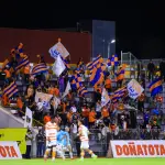 Lanza Corre el Combo Leales: Jersey lleva boleto incluido